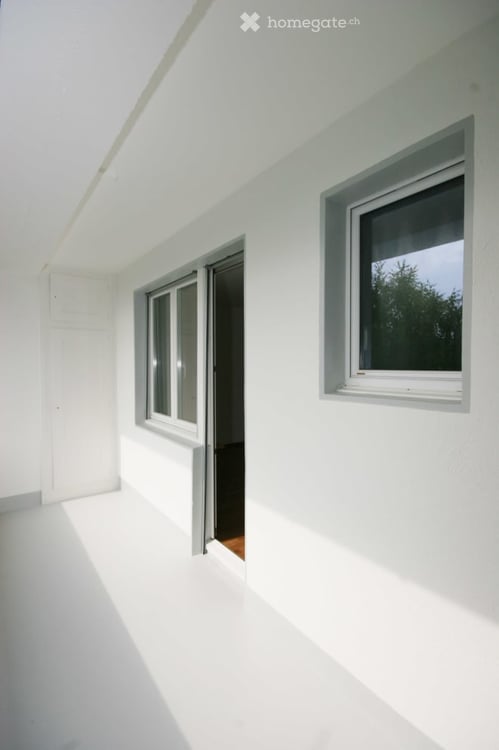 Sonnige, ruhige 2.5- Zimmer Wohnung 5