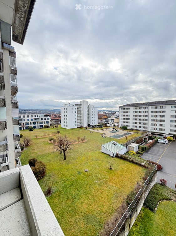Moderne totalsanierte 5.5-Zimmer-Wohnung mit Balkon und Garage in Böttstein