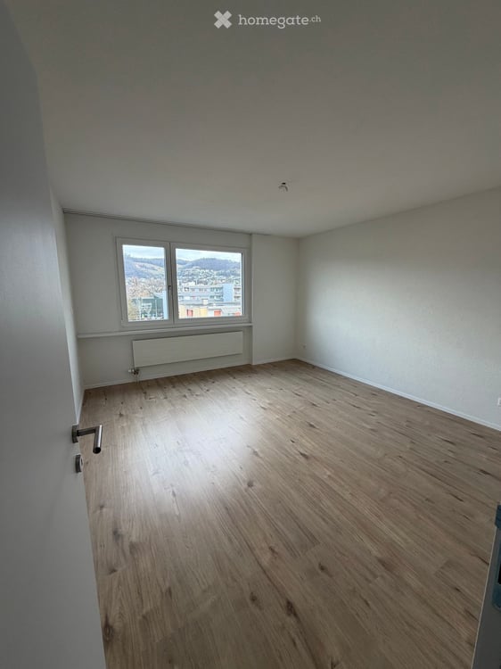Moderne totalsanierte 5.5-Zimmer-Wohnung mit Balkon und Garage in Böttstein 12