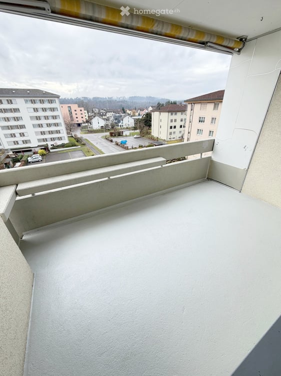 Moderne totalsanierte 5.5-Zimmer-Wohnung mit Balkon und Garage in Böttstein 17