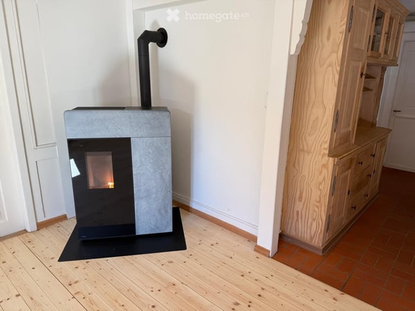 Charmante 5-Zimmer-Wohnung mit Kachelofen in Klosters 4