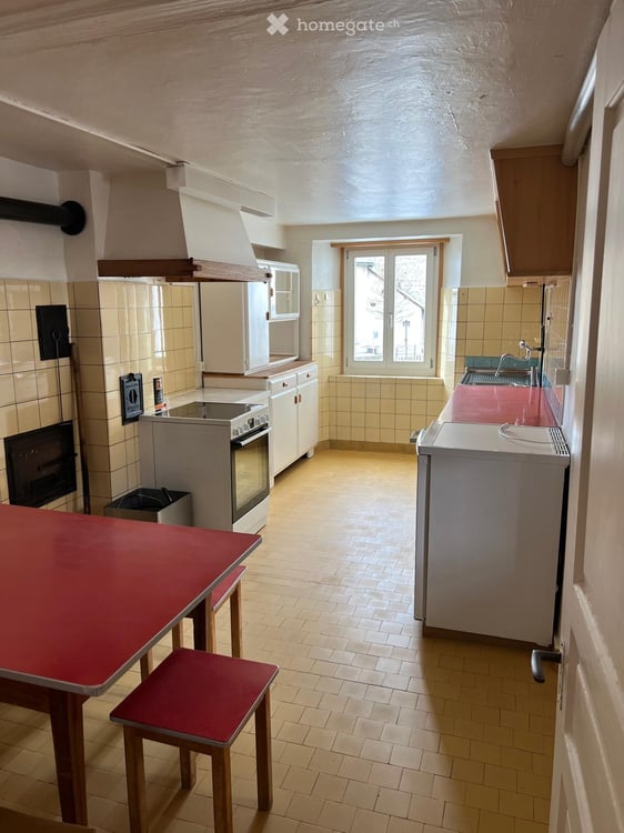 Charmante 5-Zimmer-Wohnung mit Kachelofen in Klosters 5
