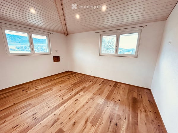 Geräumige 3.5-Zimmer-Wohnung mit Charme in Develier 2