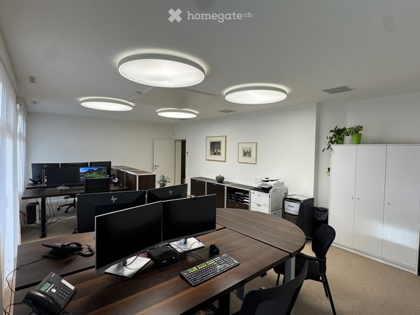 Modernes Büro an Toplage am Bleicherweg, Zürich 6