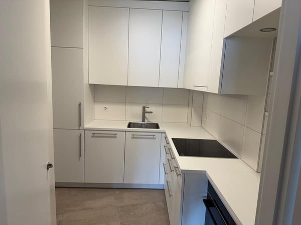Quai de Lutry (Grand-Rue)–4.5 pièces traversant, 127 m²+balcon–rénové en 2026–vue spectaculaire lac 13