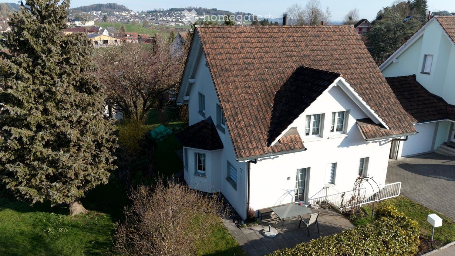 Immobilie in Wiezikon B. Sirnach - Charmantes 4.5-Zimmer-Doppeleinfamilienhaus in ruhiger Lage von Wiezikon - Bild 0