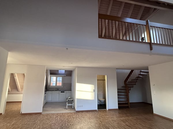 Grosszügige 5.5-Zimmer-Dachwohnung in Buchs ZH 11