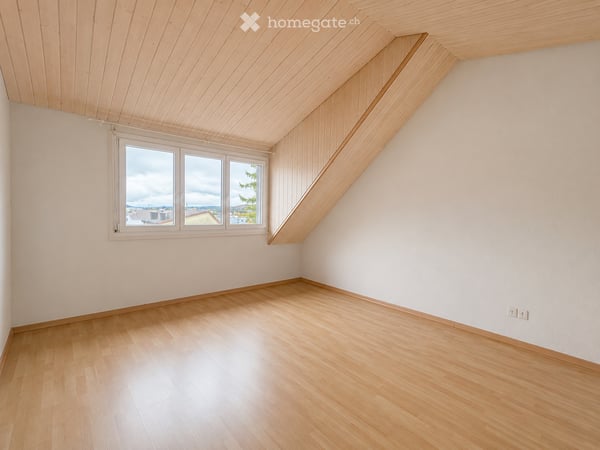 Wunderschöne 4.5-Zimmer-Maisonette-Wohnung mit grosszügiger Galerie zu vermieten! 6