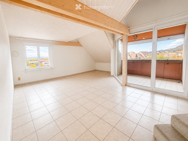 Wunderschöne 4.5-Zimmer-Maisonette-Wohnung mit grosszügiger Galerie zu vermieten! 1