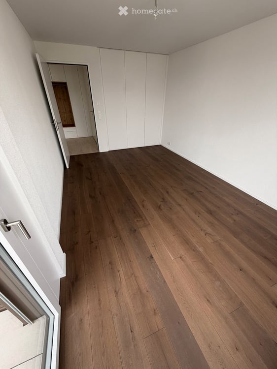 Neue 3.5-Zimmer-Wohnung mit Landschaftsblick in Illnau-Effretikon im Eigentum Ausbau. 6