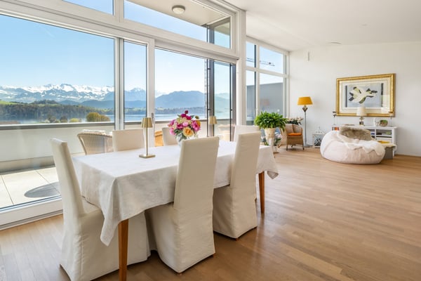 Attika-Maisonette-Wohnung an traumhafter Lage in Merlischachen 3