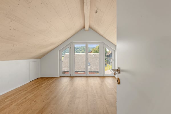 Topmoderne 5.5-Zimmer-Maisonette-Wohnung (Süd) auf 2 Etagen – Neubau mit traumhafter Aussicht 14