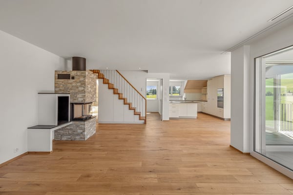 Topmoderne 5.5-Zimmer-Maisonette-Wohnung (Süd) auf 2 Etagen – Neubau mit traumhafter Aussicht 3