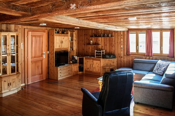 Schöne, renovierte 4.5 Zimmer-Wohnung mit Grillplatz und Parkplatz 2