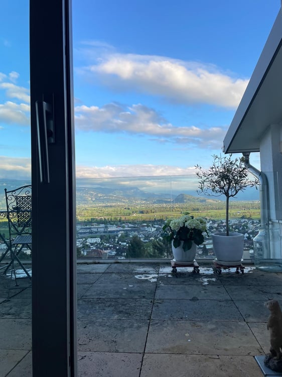 Dachgeschoss Loft mit traumhaften Bergblick;  Terrasse und Out Door Pool 4