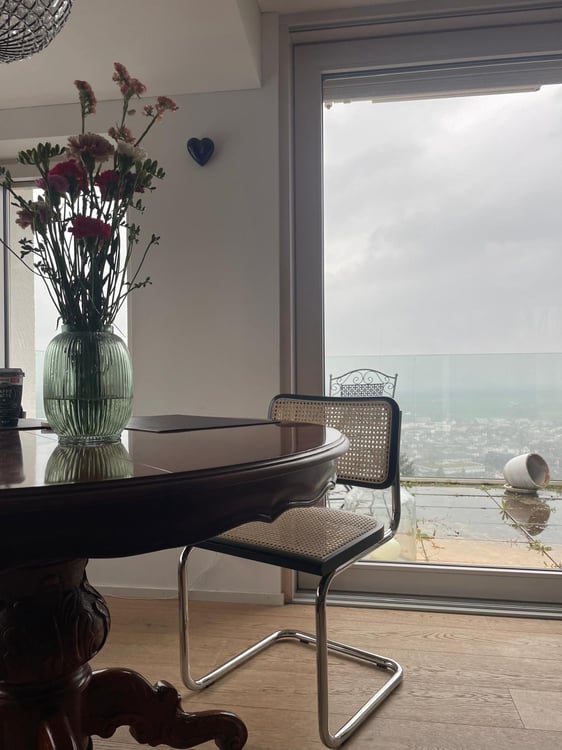 Dachgeschoss Loft mit traumhaften Bergblick;  Terrasse und Out Door Pool 2