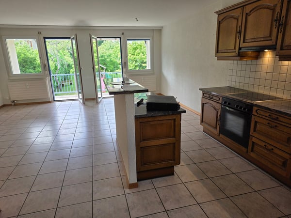 Spacieux appartement en duplex de 4 pièces avec vue à Bevaix 2