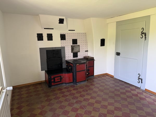 Charmante frisch-renovierte 4.5-Zimmer-Maisonette-Wohnung in historischem Gebäude in Rüti ZH 4