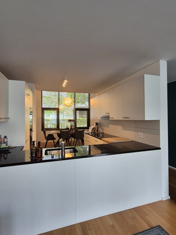 Moderne 3.5-Zimmer-Maisonette-Wohnung mit Garten, Terrasse und Vorgarten in Wallisellen 7