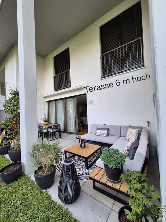 Moderne 3.5-Zimmer-Maisonette-Wohnung mit Garten, Terrasse und Vorgarten in Wallisellen 11