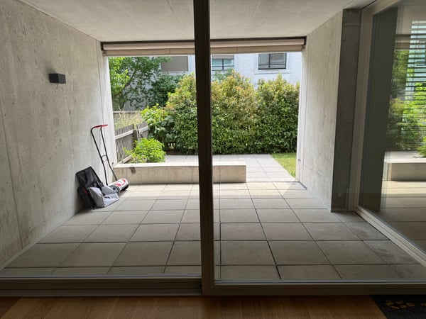 moderne 2.5-Zimmer-Wohnung mit Garten 6