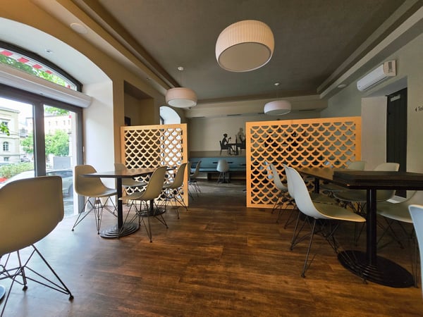 Gastronomieobjekt im Zentrum von Glarus – Ideal für Restaurant, Café, Vinothek, Bar 25