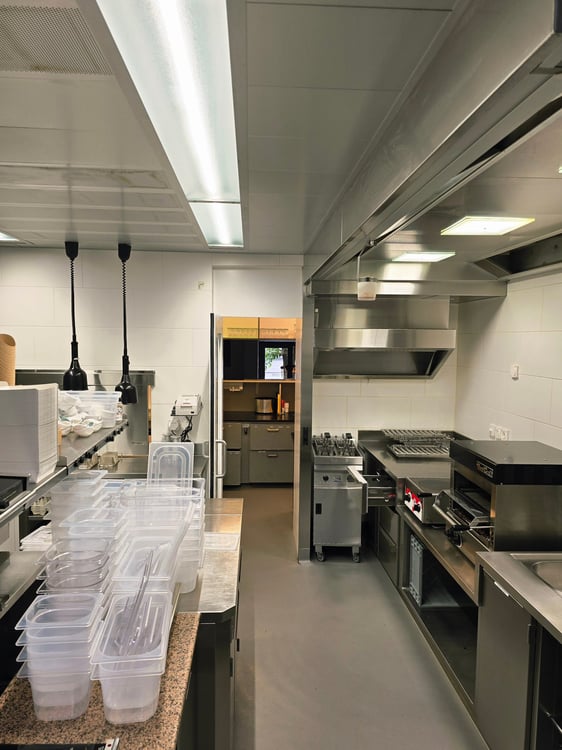 Gastronomieobjekt im Zentrum von Glarus – Ideal für Restaurant, Café, Vinothek, Bar 8