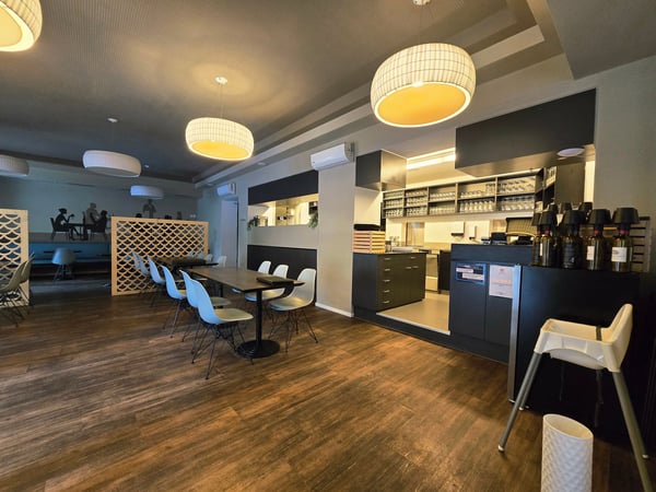 Gastronomieobjekt im Zentrum von Glarus – Ideal für Restaurant, Café, Vinothek, Bar 24