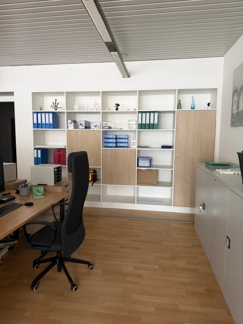 Helles Ladenlokal / Bürofläche an der Kantonsstrasse 40 in Horw 5