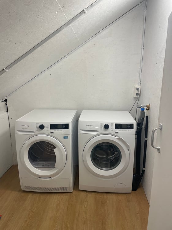 Charmante 4.5-Zimmer-Maisonette-Wohnung in historischem Gebäude 12