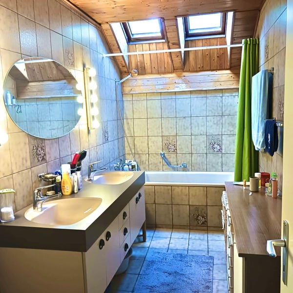 Charmant appartement de 4.5 pièces avec balcon à Neuchâtel 5