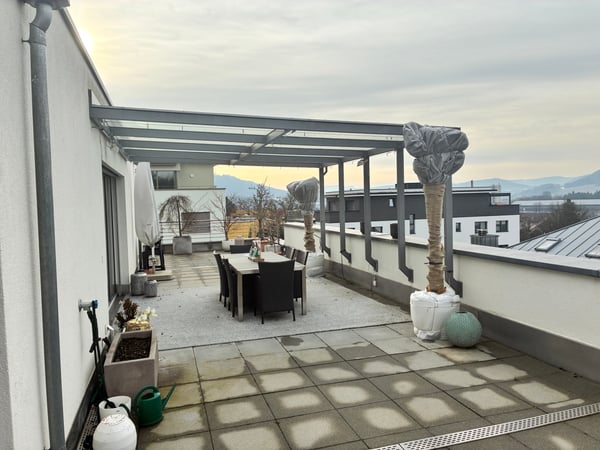 Traumhafte 5-Zimmer-Duplex-Wohnung mit Aussicht in Würenlingen 4