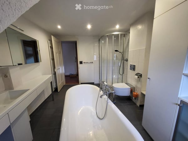 Charmante 3.5 Zimmer-Wohnung in Spiez 8