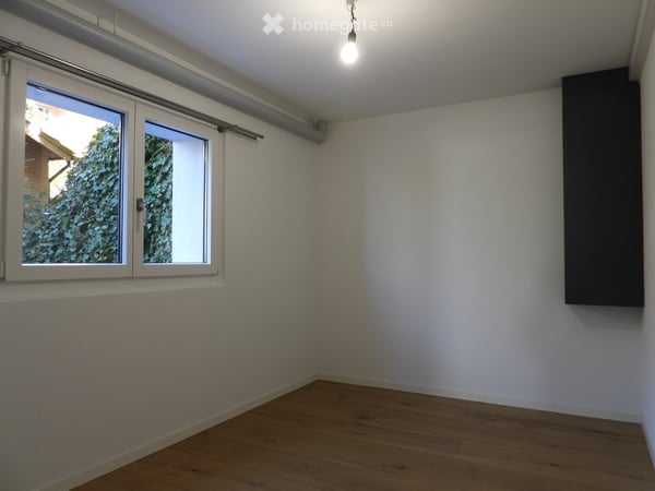 Erstbezug: 2.5-Zimmer-Wohnung inkl. separatem Studio, 2 Parkplätzen und Nebenkosten 7