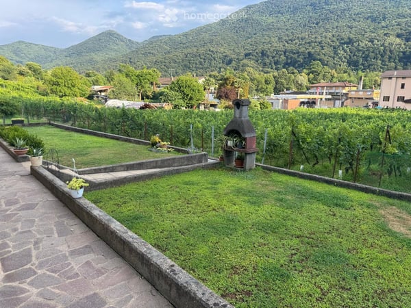 Appartamento 4.5 locali con giardino 11