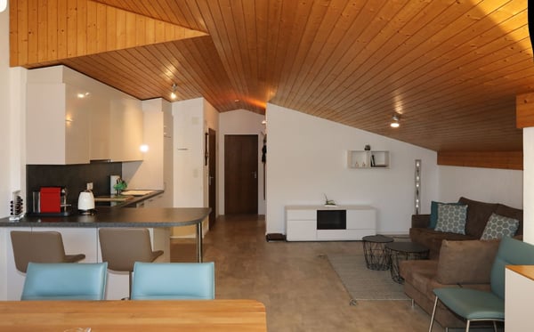 Charmante 2.5-Zimmer-Dachwohnung mit Bergblick in Flims 6