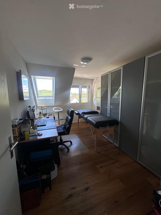 3.5-Zimmerwohnung mit Balkon und Garagenparkplatz 10