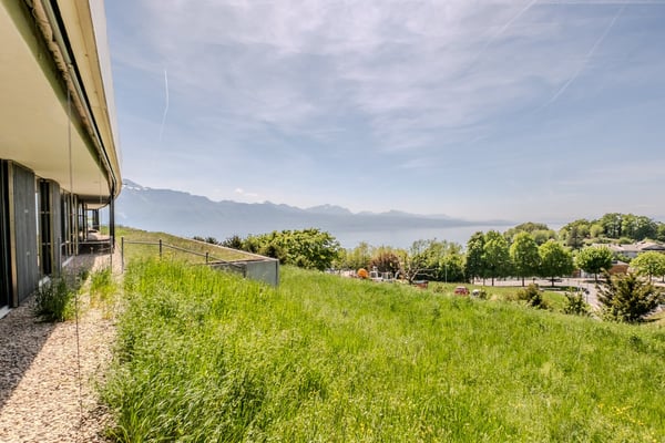 Magnifique appartement de 6.5 pièces avec vue à Aran 10