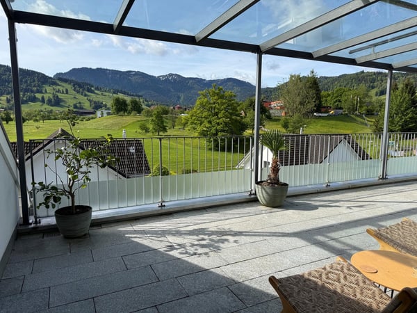 Exklusive 6.5-Zimmerwohnung mit traumhafter Aussicht in Unterägeri 5