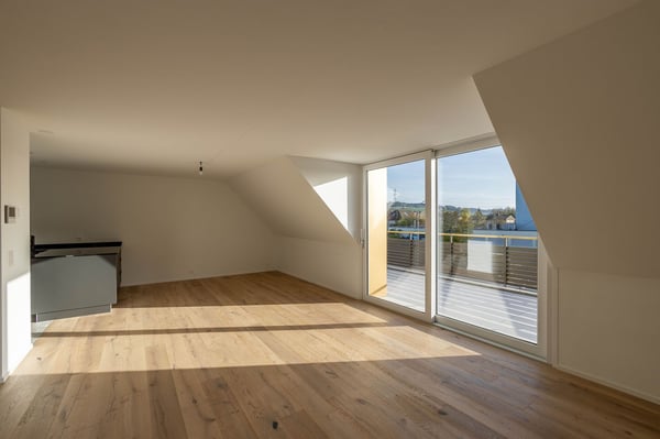 Moderne 4.5-Zimmer-Duplex-Wohnung mit zwei Einstellplätzen in ruhiger Lage von Oberentfelden 3