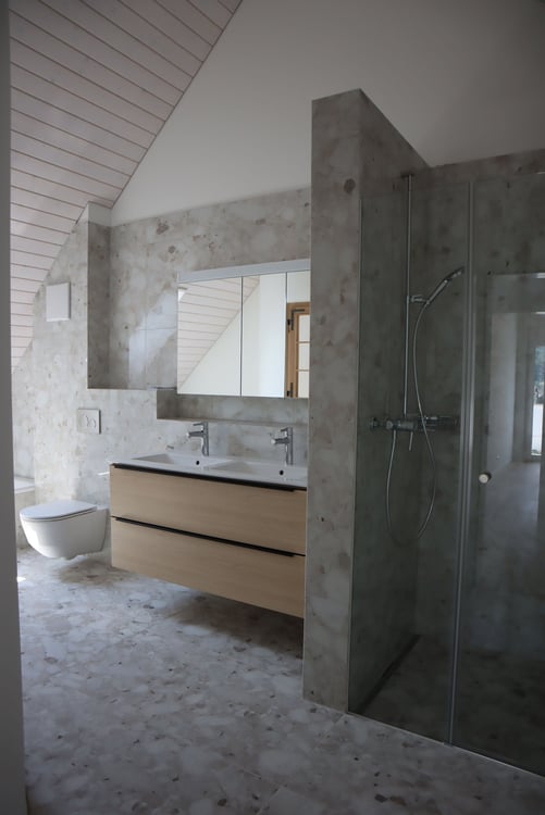Moderne 4.5-Zimmer-Duplex-Wohnung mit zwei Einstellplätzen in ruhiger Lage von Oberentfelden 10