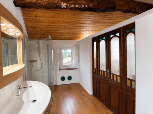 Casa singola storica con giardino a Coldrerio 18
