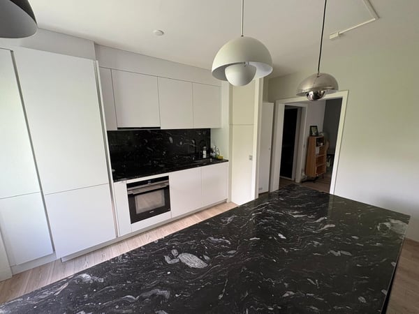 Moderne et lumineux 3,5 pièces meublé, avec balcons, à Pully 4