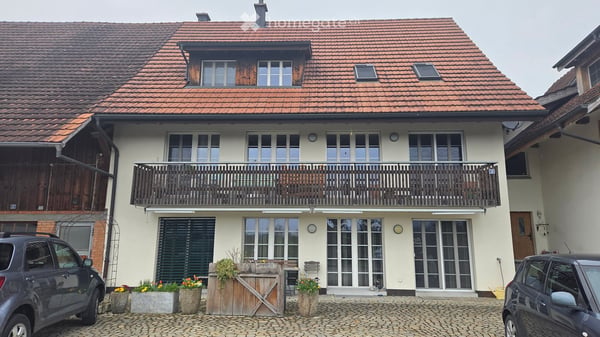Grosszügige 6.5-Zimmer Wohnung an ruhiger Lage in Maschwanden 12