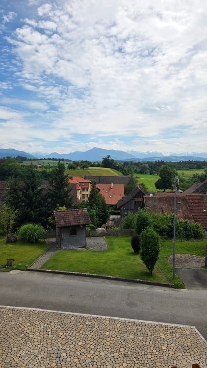 Grosszügige 6.5-Zimmer Wohnung an ruhiger Lage in Maschwanden 13