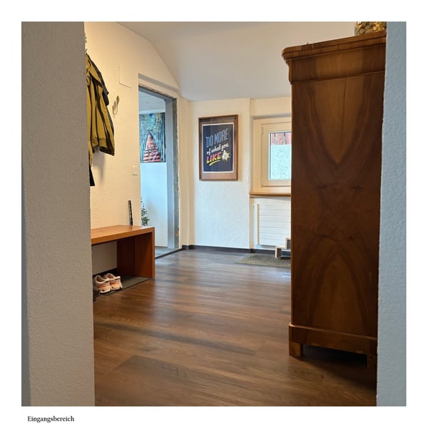 Stilvolle 4-Zi.-Maisonette, lichtdurchflutetem Wohnbereich,charaktervollen Altholzbalken,ruhige Lage 8