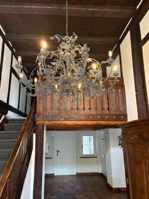 Charmante 5.5-Zimmer-Maisonettewohnung - Hausteil - in historischem Riegelhaus in Boniswil 3
