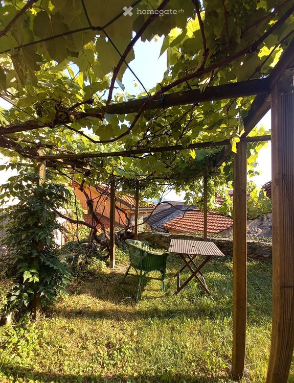 Charmant appartement de vacances avec jardin, 3,5 pièces dans un bâtiment historique à Breno 15