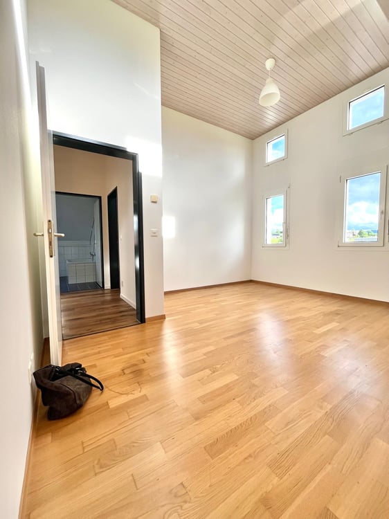 In 3 Minuten staufrei auf der Autobahn – 3.5-Zimmer Wohnung mit Aussicht 6