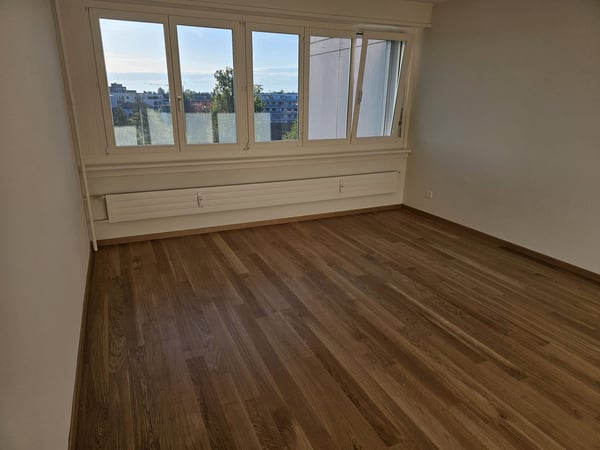 3.5 Zimmer Wohnung im 4. Obergeschoss mit schöner Aussicht Richtung Bodensee ostseitig (Morgensonne) 6